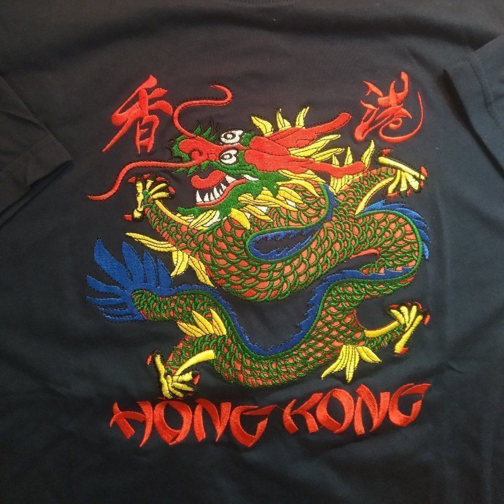 Vintage Hong Kong Chinese Dragon Embroidered T-Shirt